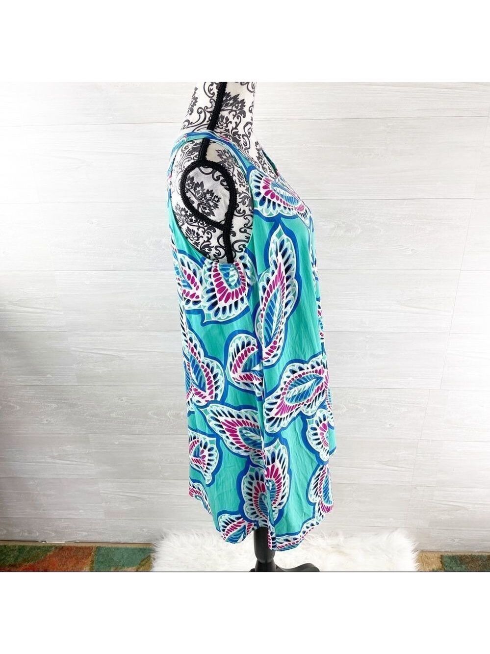 Crown & Ivy Leaf Print Shift Midi Halter Dress - Picture 3 of 8